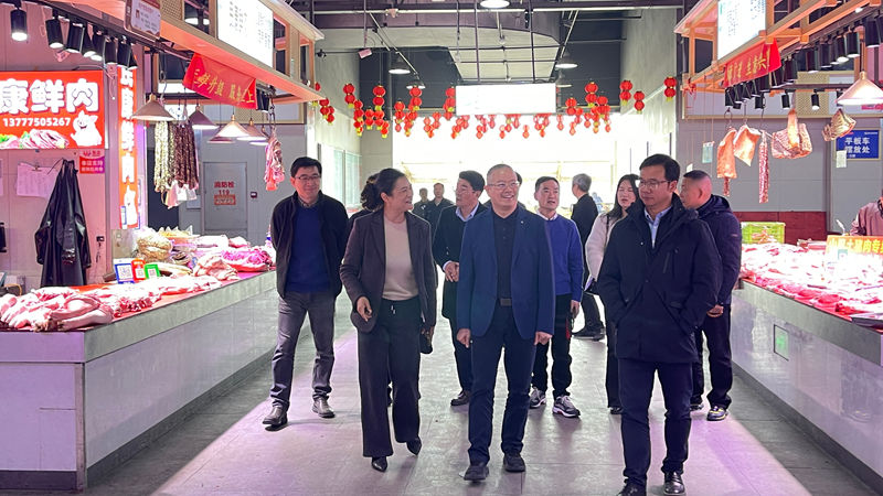 省供銷社理事會(huì)副主任董益彪調(diào)研浦江農(nóng)批市場