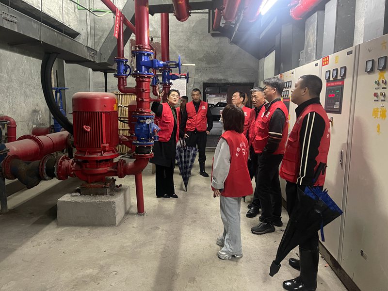 浦江農(nóng)批市場開展安全檢查與衛(wèi)生秩序維護(hù)專項(xiàng)行動(dòng)